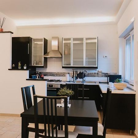 Pau Suite Home Fiumicino Ngoại thất bức ảnh